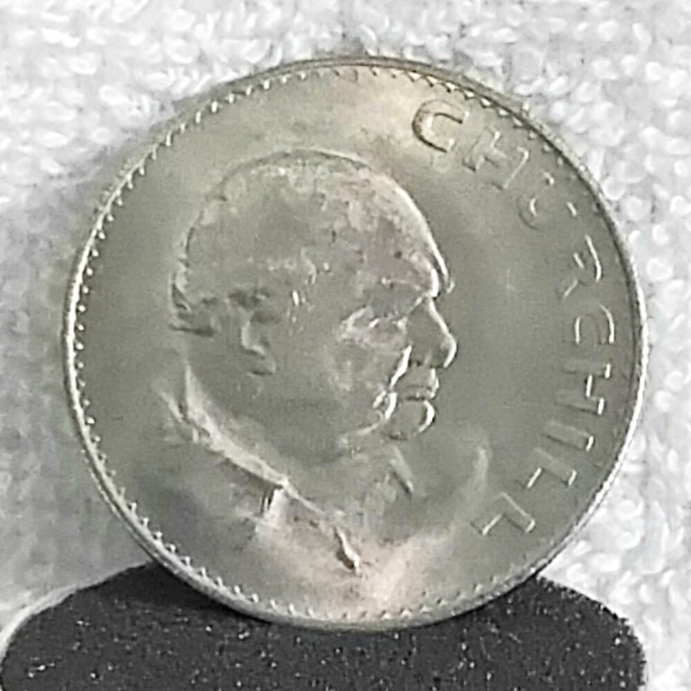 Circulated 1965 British Winston Churchhill Elizabeth II Coin!!